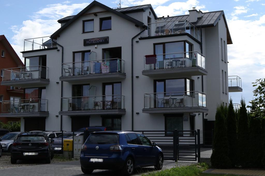 Villa Martika 尤斯托尼莫斯基 外观 照片