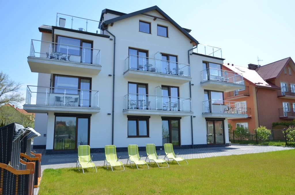 Villa Martika 尤斯托尼莫斯基 外观 照片